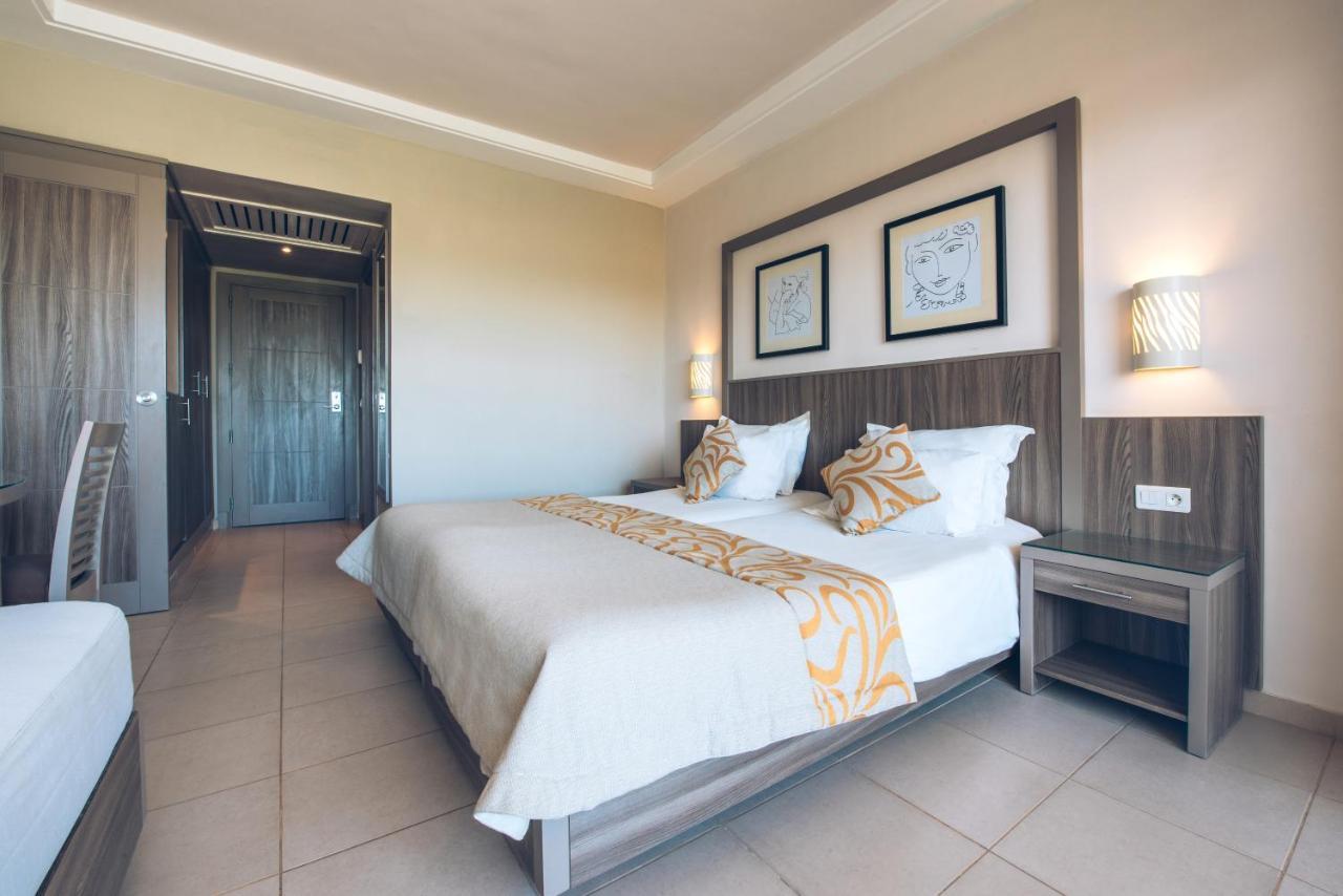 Iberostar Waves Mehari Djerba Hotell Taguermess Exteriör bild